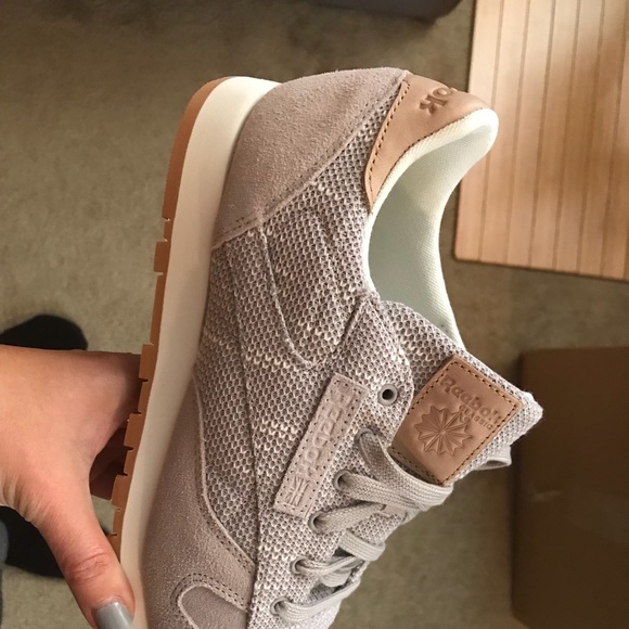 REEBOK Classic Leather EBK Sneakers - Picture 8 of 8